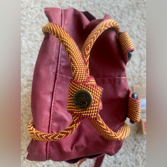 Kanken Mini Backpack Ox Red Goose Eye + Wax - Picture 5 of 7